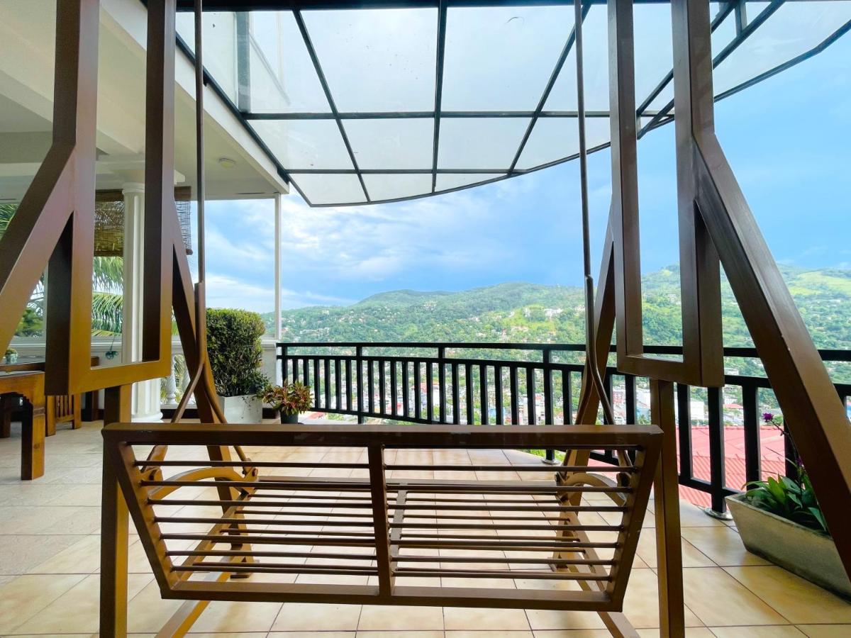 The Skydeck Kandy Esterno foto